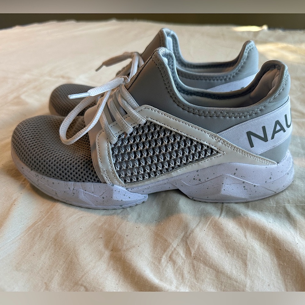Nautica Surfdrive Running Sneaker size 9.5